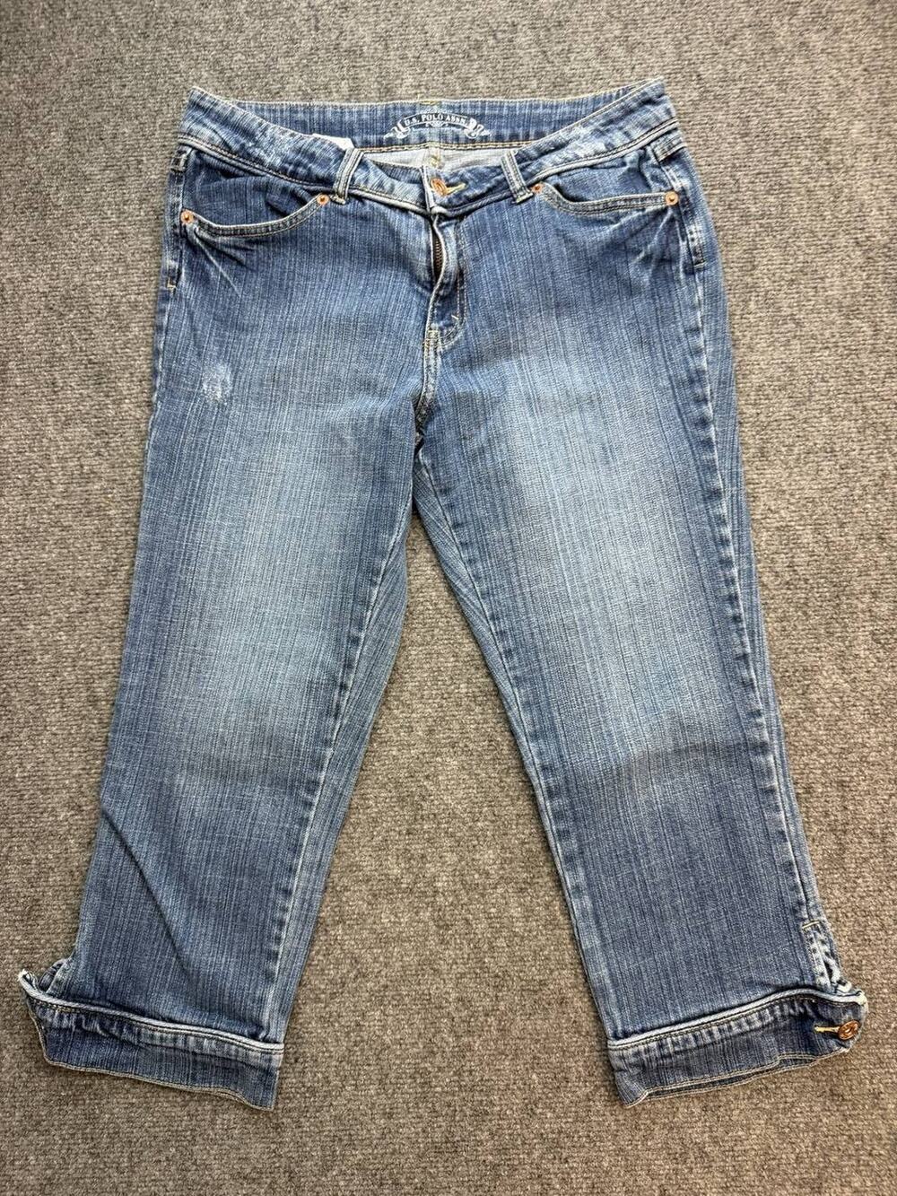 U.S. Polo Assn. Women's Denim Capri Jeans Size 6 Cuffed Button Tab Stretch